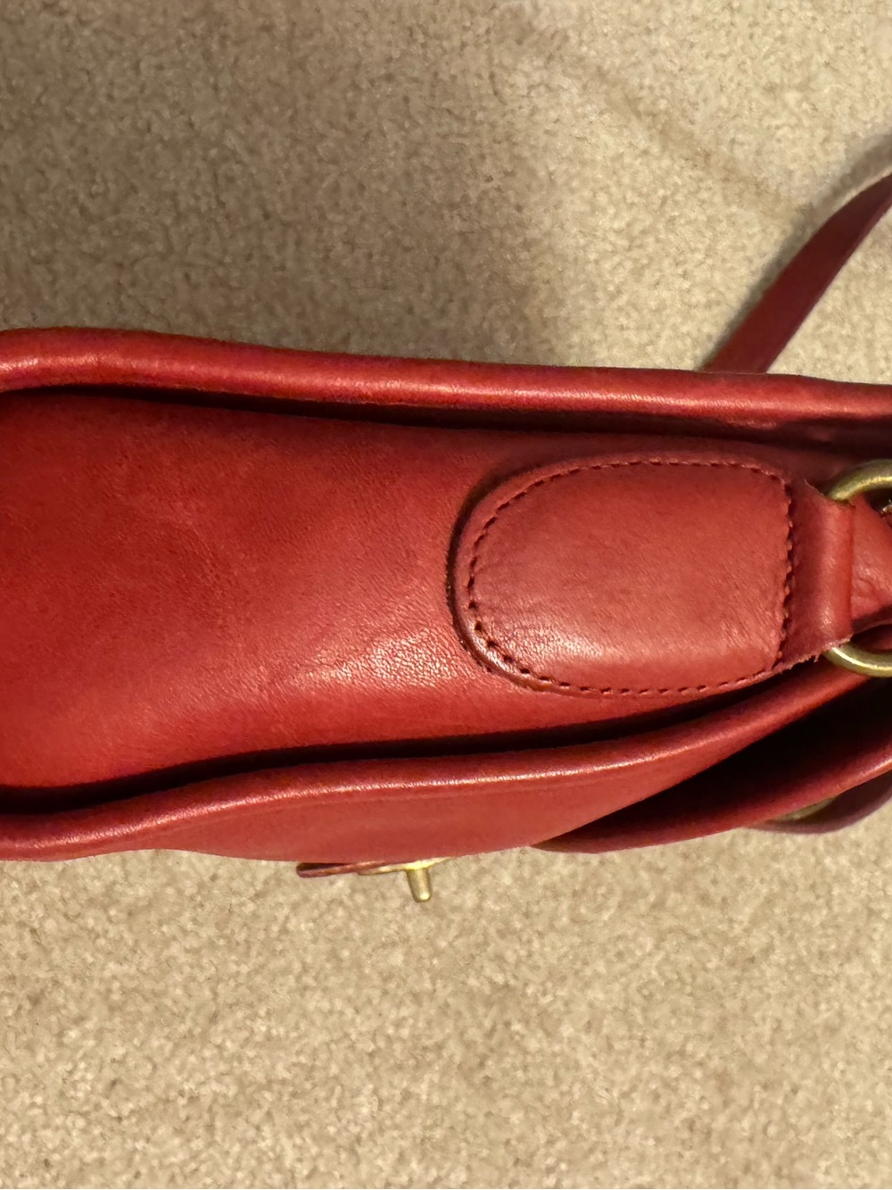 Vintage Coach Devon Bag - Leather Crossbody Bag with Turn-Lock Closure - Picture 4 of 10